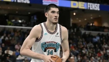 14+17仍遭质疑？加拿大姚明一战疯狂积累经验